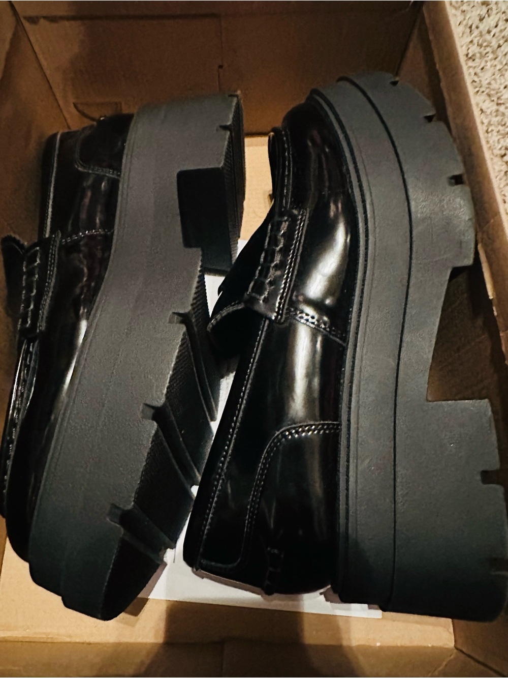 NIB Steve Madden Women’s 9.5 Chunky Patent Black Platform Penny Loafers